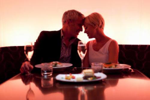 Встреча с мужчиной старше: как быть на свидании 04