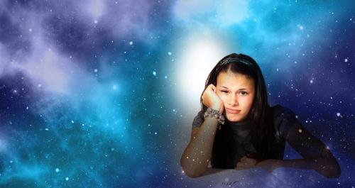 Какие могут быть причины, почему женщины ищут более взрослых мужчин. Почему неинтересно со сверстниками