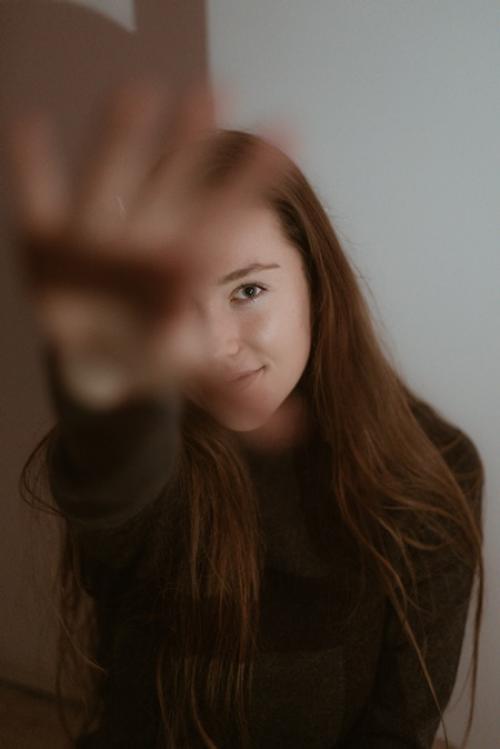 Как успешно управлять отношениями с мужчиной старше: психологические аспекты 03